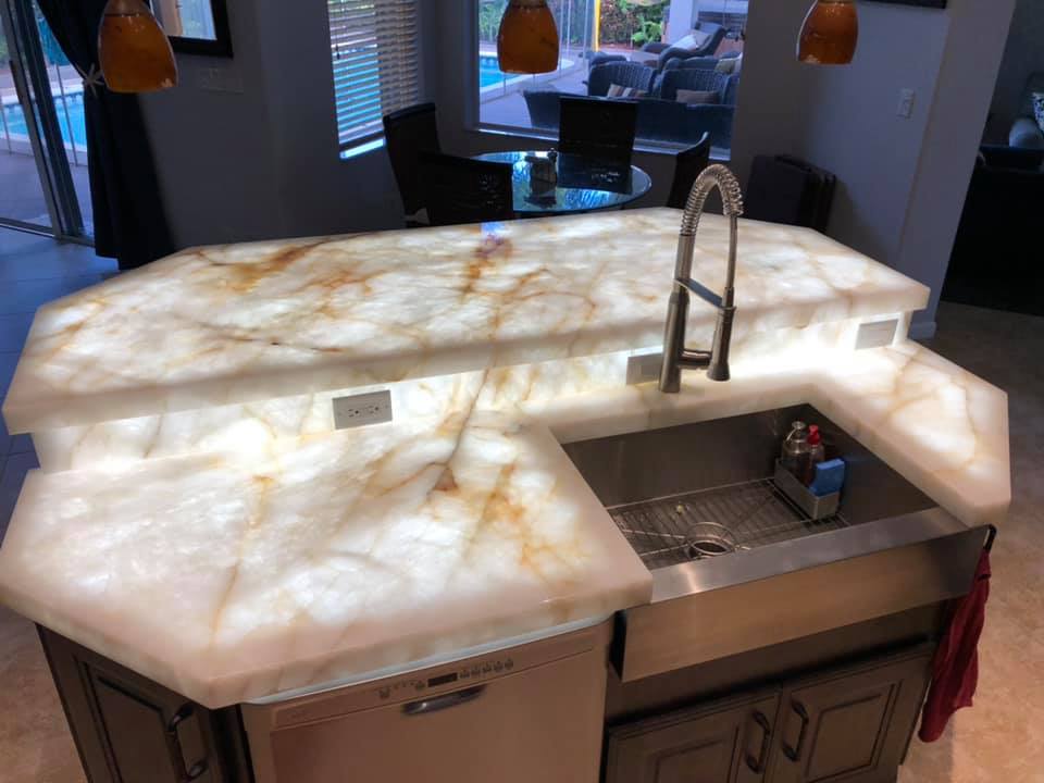 Cristallo Quartzite Backlit Countertops Cristallo Quartzite Backlit Countertops