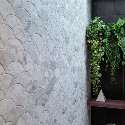 White Marble Finsh Scale Mosaic Tiles For bathroom Projects White Marble Finsh Scale Mosaic Tiles For bathroom Projects