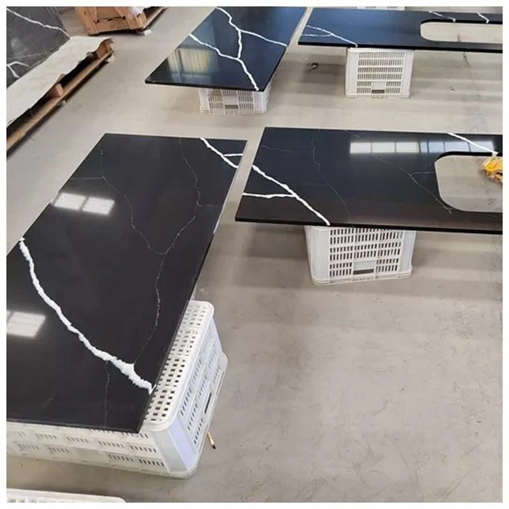 black quartz kitchen worktops