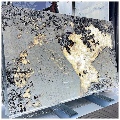 Brazilian Luxurious Patagonia Backlit Quartzite Slabs Brazilian Luxurious Patagonia Backlit Quartzite Slabs