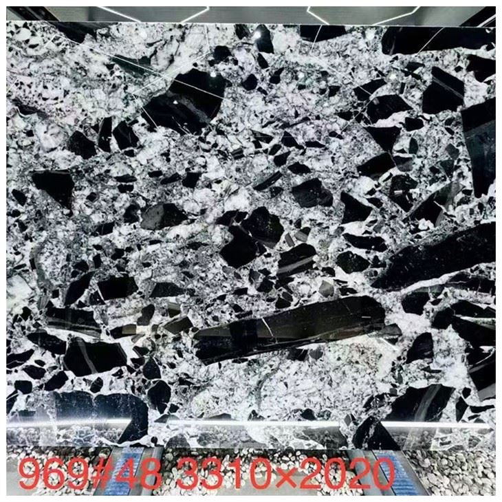 Black Crystal Patagonia Quartzite